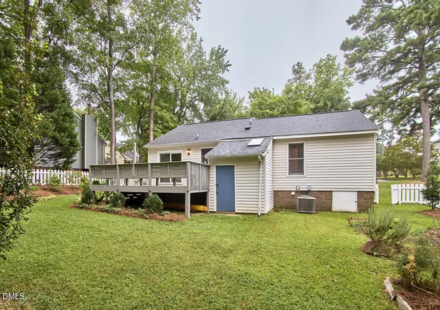 3rd image of 3408 Gemini Dr, Raleigh, NC 27604 | MLS# 10187869