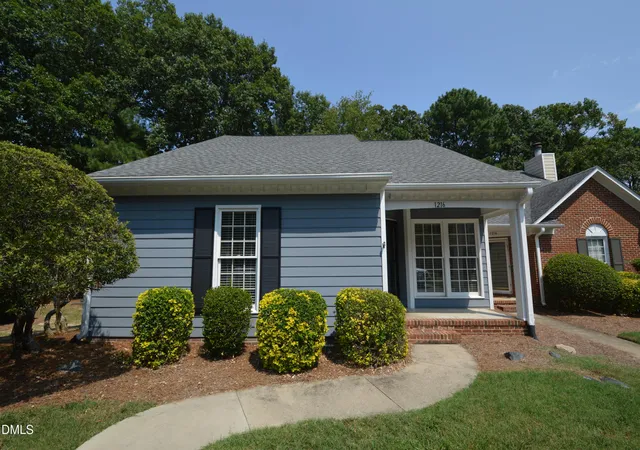 1st image of 1216 Deptford Ct, Raleigh, NC 27609 | MLS# 10187129