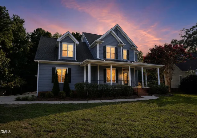 Photo 2 of Single family home for sale at 4516 Ocean Crst Cir, Raleigh, NC 27603 | MLS# 10187117 | Listing updated on 2026-09-30