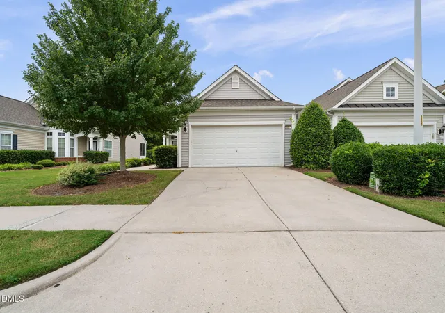 4th image of 801 Burnaby Ct, Cary, NC 27519 | MLS# 10188132