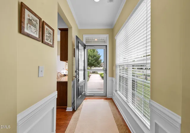 5th image of 801 Burnaby Ct, Cary, NC 27519 | MLS# 10188132