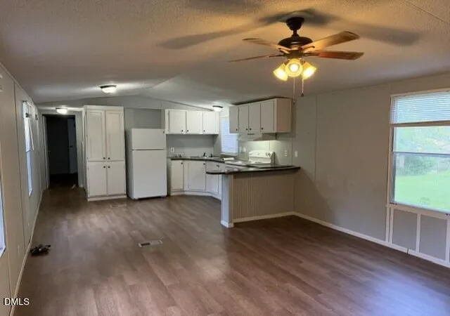 Photo 3 of Sale Pending at 1259 Saint Regis Dr, Burlington, NC 27217 | MLS# 10187118 | Listing updated on 2026-09-10
