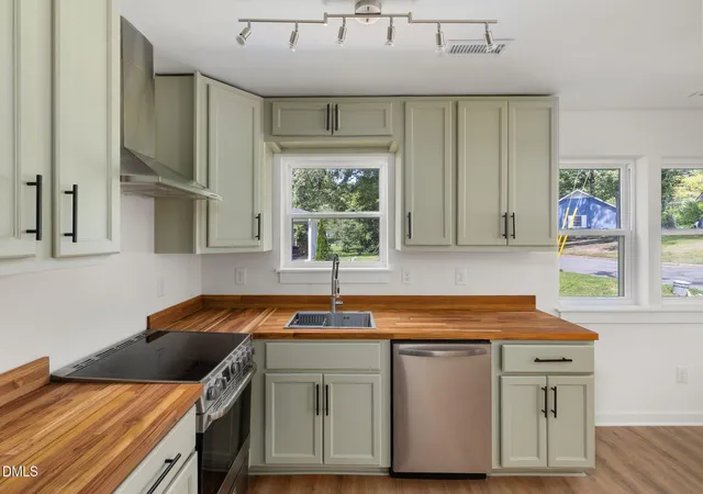 4th image of 1410 C Maplewood Dr, Durham, NC 27704 | MLS# 10187253