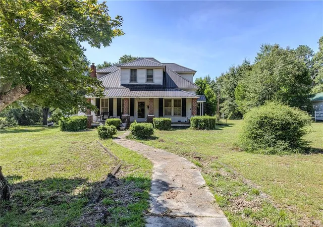 Photo 1 of Single family home for sale at 602 E Gertrude St, Fairmont, NC 28340 | MLS# 767940 | Listing updated on 2026-08-25
