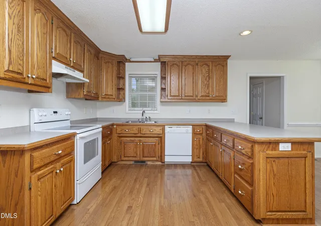 Photo 3 of Single family home for sale at 24 Courtney Ln, Dunn, NC 28334 | MLS# 10187472 | Listing updated on 2026-08-31