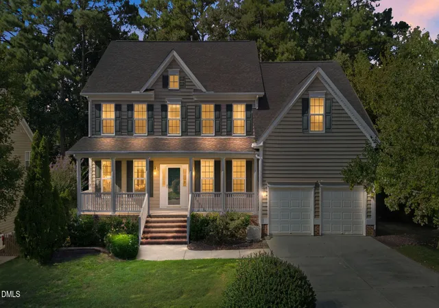 2nd image of 1006 Celandine Dr, Apex, NC 27502 | MLS# 10187160