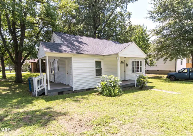 23rd image of 311 E Mcaden St, Graham, NC 27253 | MLS# 10187725