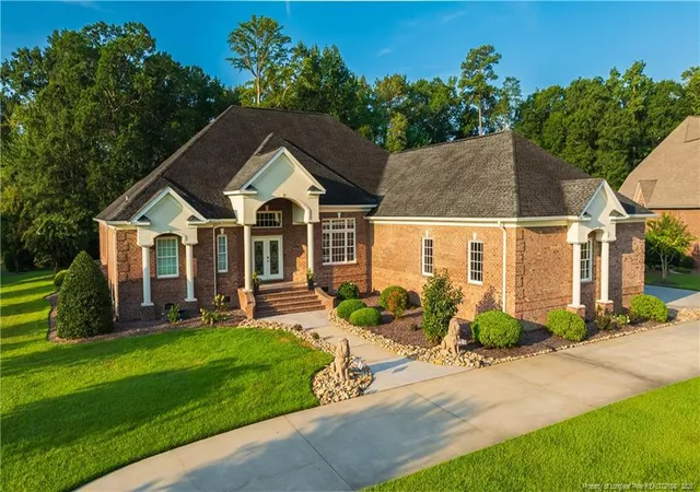 Photo 2 of Single family home for sale at 303 Grande Oak Blvd, Lumberton, NC 28358 | MLS# 767947 | Listing updated on 2026-08-19