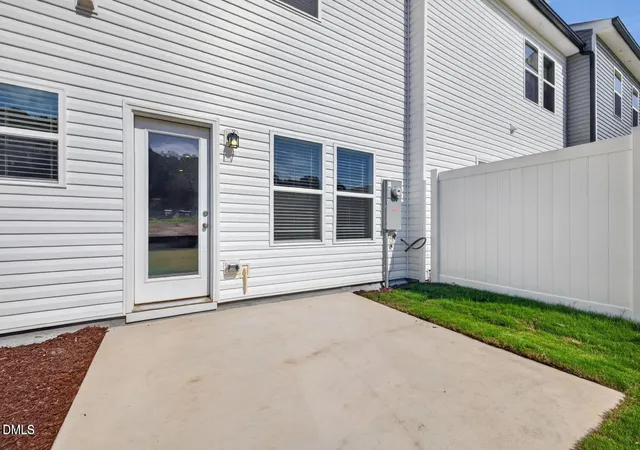 Photo 30 of Townhouse for sale at 420 Barrington Key Dr, Zebulon, NC 27597 | MLS# 10187144 | Listing updated on 2026-09-04