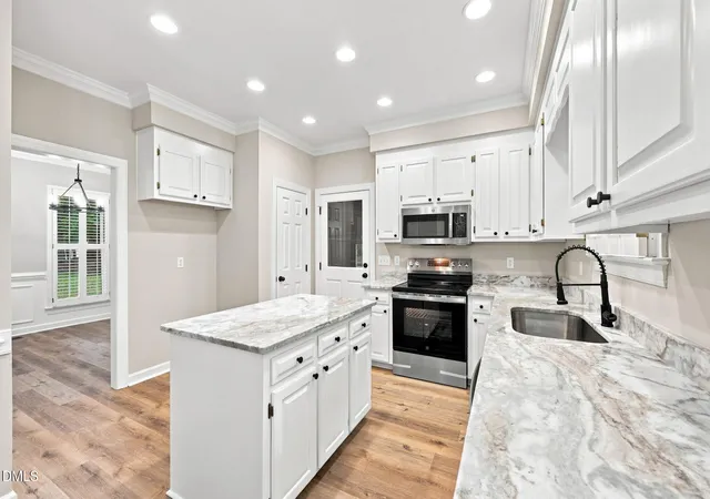 3rd image of 6324 Hampton Ridge Rd, Raleigh, NC 27603 | MLS# 10187227