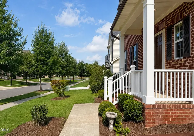 2nd image of 229 Aurora Rd, Hillsborough, NC 27278 | MLS# 10187281