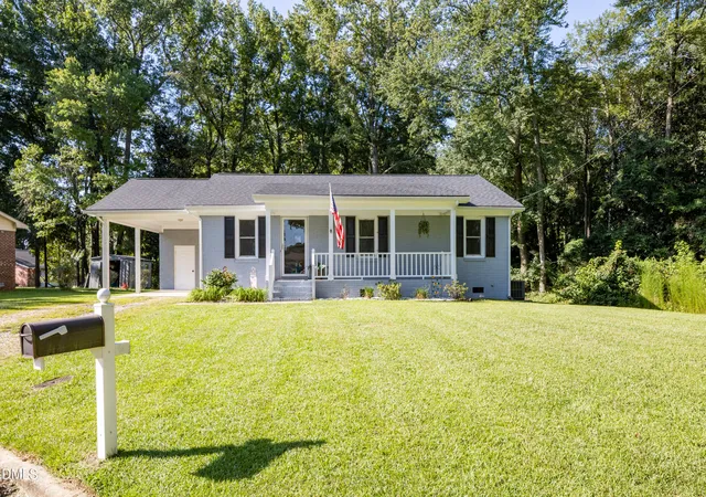 1st image of 1307 W Pearsall St, Dunn, NC 28334 | MLS# 10187173