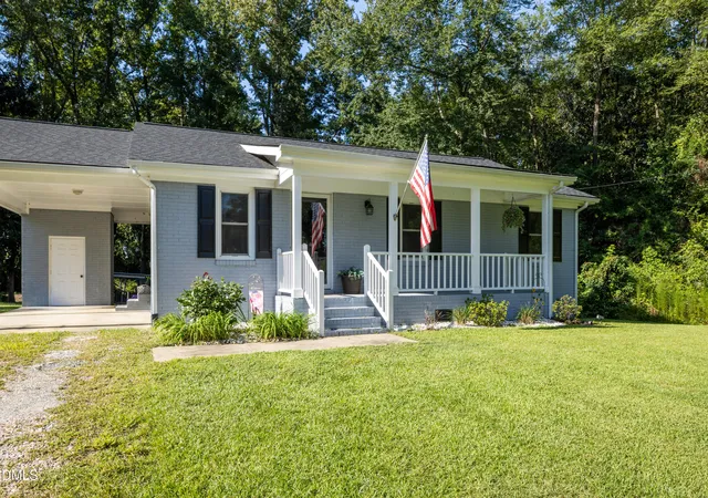 2nd image of 1307 W Pearsall St, Dunn, NC 28334 | MLS# 10187173