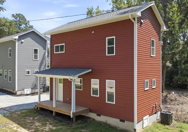 3rd image of 1410 B Maplewood Dr, Durham, NC 27704 | MLS# 10187257