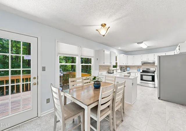 Photo 3 of Single family home for sale at 112 Sequoia Ct, Cary, NC 27513 | MLS# 10187186 | Listing updated on 2026-09-20
