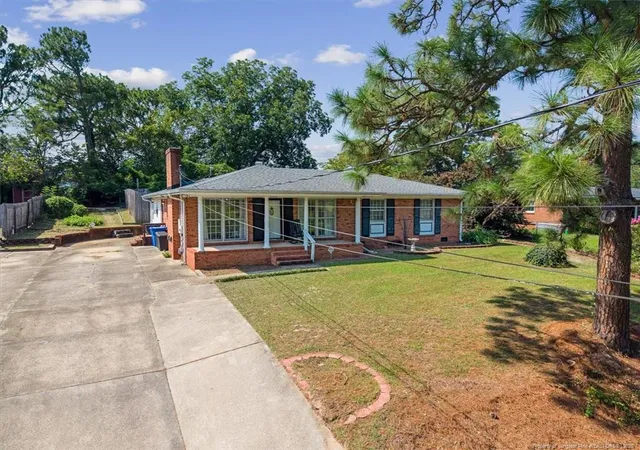 2nd image of 1938 Martindale Dr, Fayetteville, NC 28304 | MLS# 767873