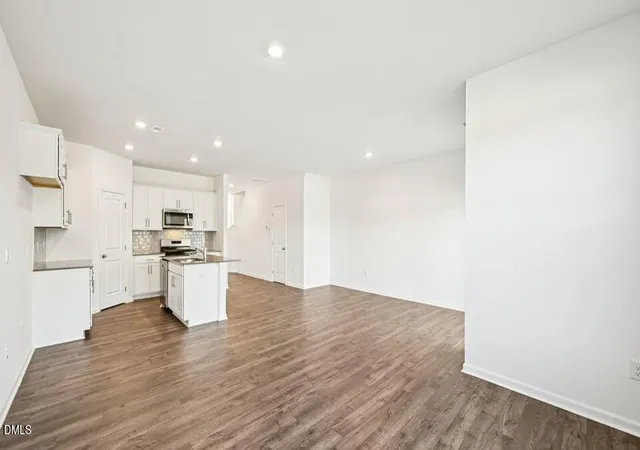4th image of 7427 Bourbon Briar Dr, Raleigh, NC 27604 | MLS# 10187185
