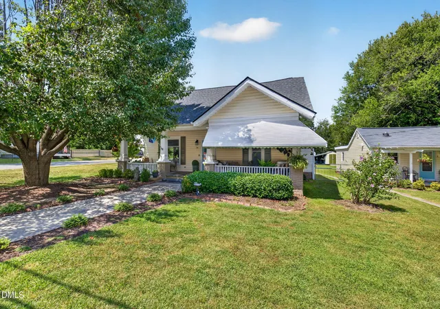 2nd image of 36 W Academy St, Wendell, NC 27591 | MLS# 10187592