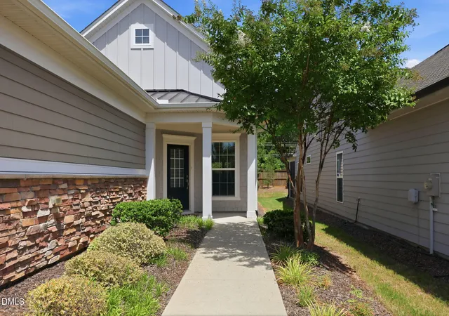 2nd image of 209 Pipit Dr, Durham, NC 27703 | MLS# 10187438