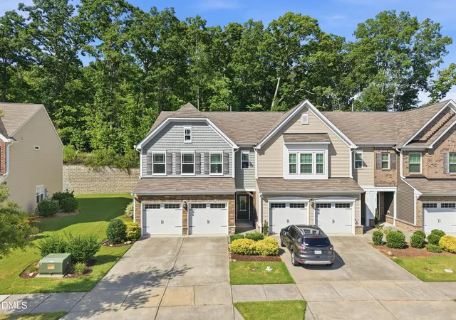 2nd image of 453 Summit Trail Dr, Hillsborough, NC 27278 | MLS# 10187401