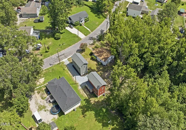 5th image of 1410 A Maplewood Dr, Durham, NC 27704 | MLS# 10187259