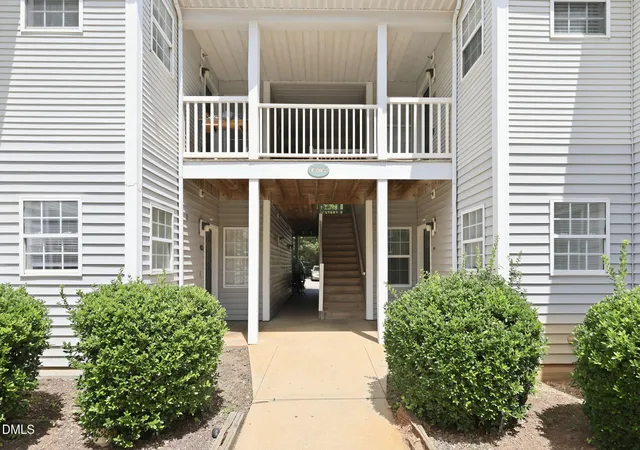 2nd image of 1305 Kent Rd, Raleigh, NC 27606 | MLS# 10187240