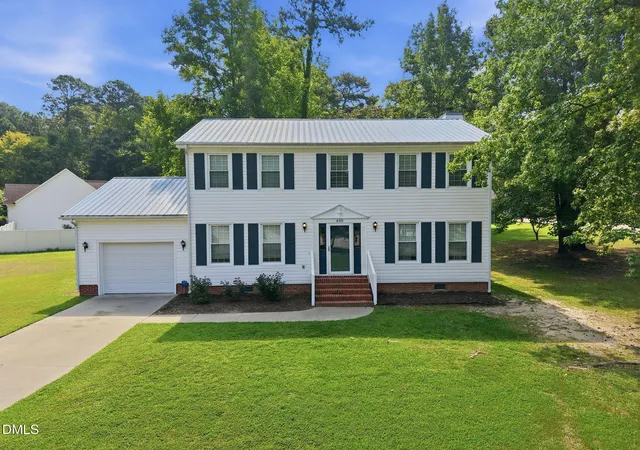 1st image of 400 Thorndale Dr, Dunn, NC 28334 | MLS# 10187360