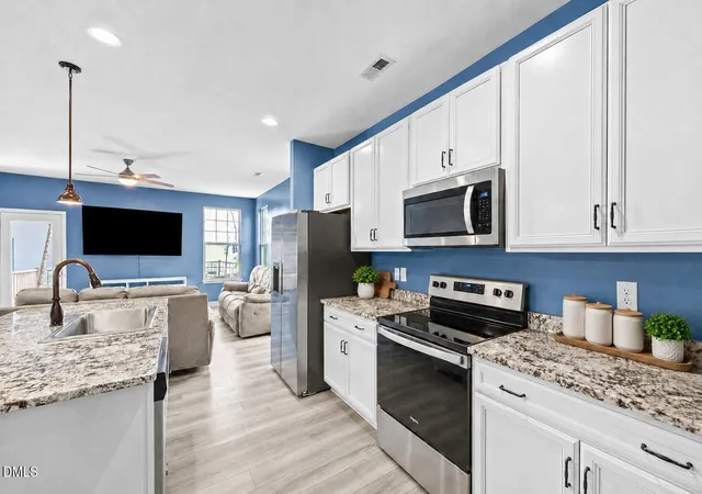 2nd image of 2586 Lacy Holt Rd, Graham, NC 27253 | MLS# 10187313