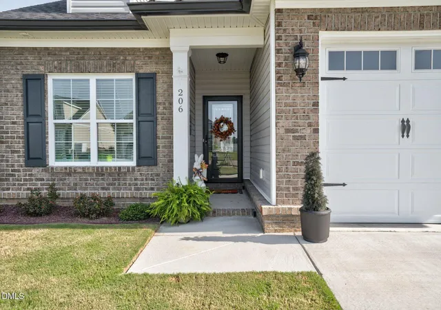 Photo 3 of Single family home for sale at 206 Brunswick Dr, Nashville, NC 27856 | MLS# 10187297 | Listing updated on 2026-09-01