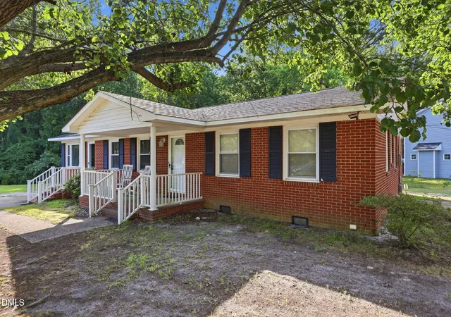 3rd image of 2201 Coffman St, Fayetteville, NC 28306 | MLS# 10187983