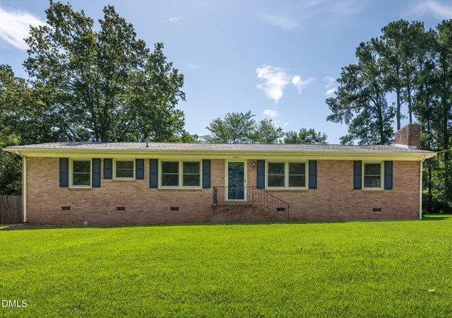 1st image of 609 Page St, Clayton, NC 27520 | MLS# 10187440