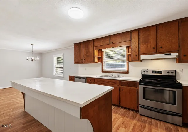 image of 609 Page St, Clayton, NC 27520 | MLS# 10187440