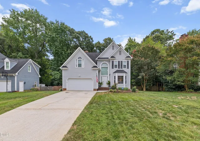 Photo 3 of Single family home for sale at 102 Copper Hl Dr, Cary, NC 27518 | MLS# 10187568 | Listing updated on 2026-09-09