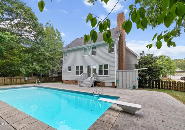 Photo 2 of Single family home for sale at 102 Copper Hl Dr, Cary, NC 27518 | MLS# 10187568 | Listing updated on 2026-09-09