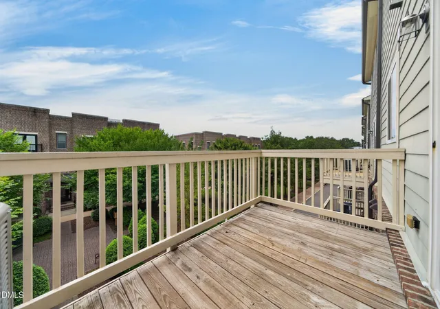 3rd image of 501 N Person St, Raleigh, NC 27604