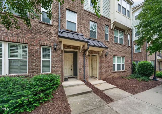 4th image of 501 N Person St, Raleigh, NC 27604