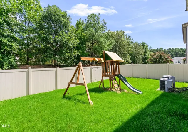 3rd image of 120 Daneborg Rd, Durham, NC 27703 | MLS# 10187584