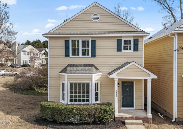 Photo 2 of Single family home for sale at 4650 Vendue Range Dr, Raleigh, NC 27604 | MLS# 10187277 | Listing updated on 2026-09-04