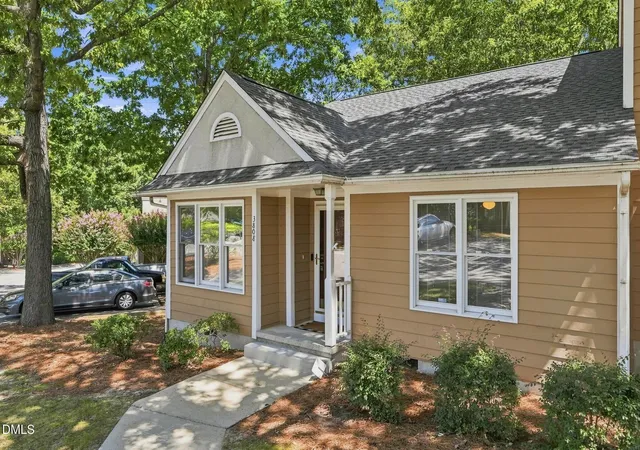 3rd image of 3808 Axle Ln, Raleigh, NC 27616 | MLS# 10187324