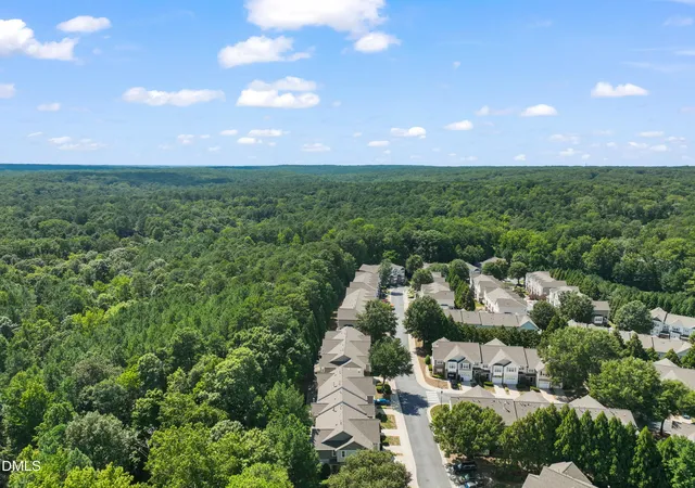 42nd image of 4961 Lady Of The Lake Dr, Raleigh, NC 27612 | MLS# 10187543