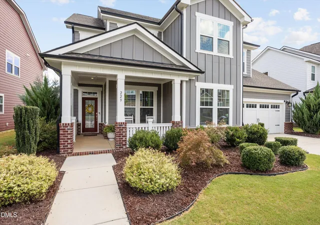 4th image of 229 Sweetbriar Rose Ct, Holly Springs, NC 27540 | MLS# 10187581