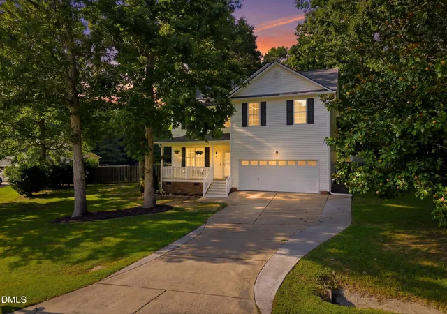 Photo 2 of Sale Pending at 140 Oak Creek Dr, Clayton, NC 27520 | MLS# 10189028 | Listing updated on 2026-09-08