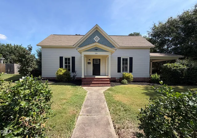 1st image of 216 E Horne St, Clayton, NC 27520 | MLS# 10187329