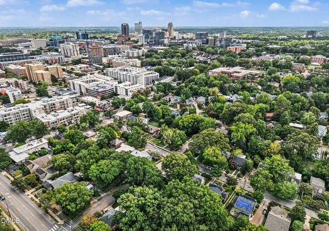 48th image of 1001 W Peace St, Raleigh, NC 27605 | MLS# 10187551