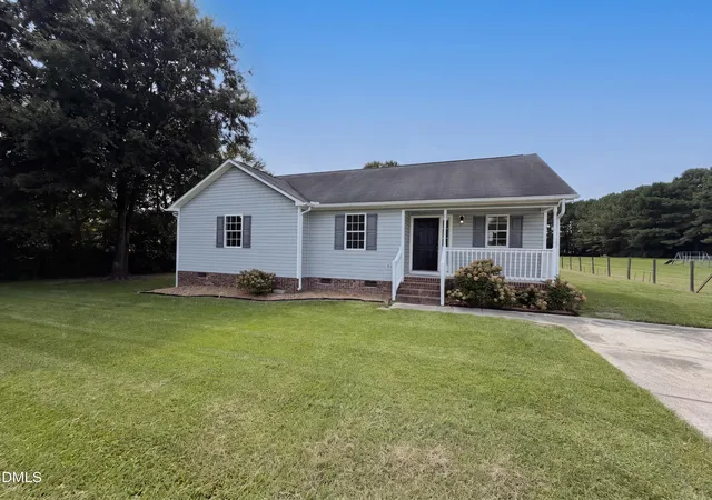Photo 1 of Single family home for sale at 120 Patricia Dr, Smithfield, NC 27577 | MLS# 10188494 | Listing updated on 2026-09-10