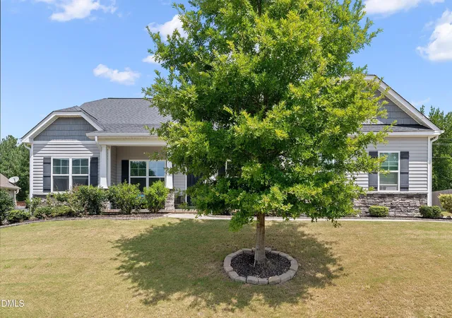 Photo 3 of Single family home for sale at 113 Elway Dr, Clayton, NC 27527 | MLS# 10187841 | Listing updated on 2026-09-18