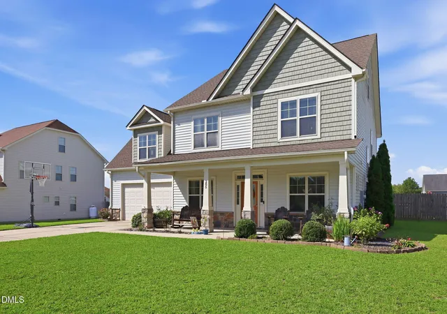 Photo 3 of Single family home for sale at 285 N Prince Henry Wy, Cameron, NC 28326 | MLS# 10188806 | Listing updated on 2026-08-31
