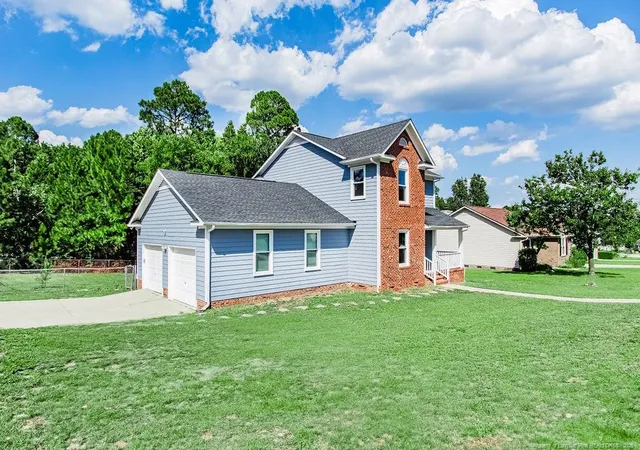 Photo 4 of Sale Pending at 11 Overlook Rd S, Cameron, NC 28326 | MLS# 767684 | Listing updated on 2026-09-01