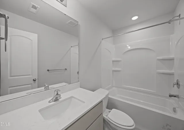 Photo 3 of Single family home for sale at 107 W Burnette St, Pinetops, NC 27864 | MLS# 10187388 | Listing updated on 2026-09-08