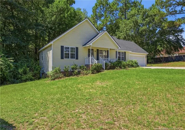 Photo 3 of Single family home for sale at 30 Weymouth Cir, Cameron, NC 28326 | MLS# 768022 | Listing updated on 2026-08-19